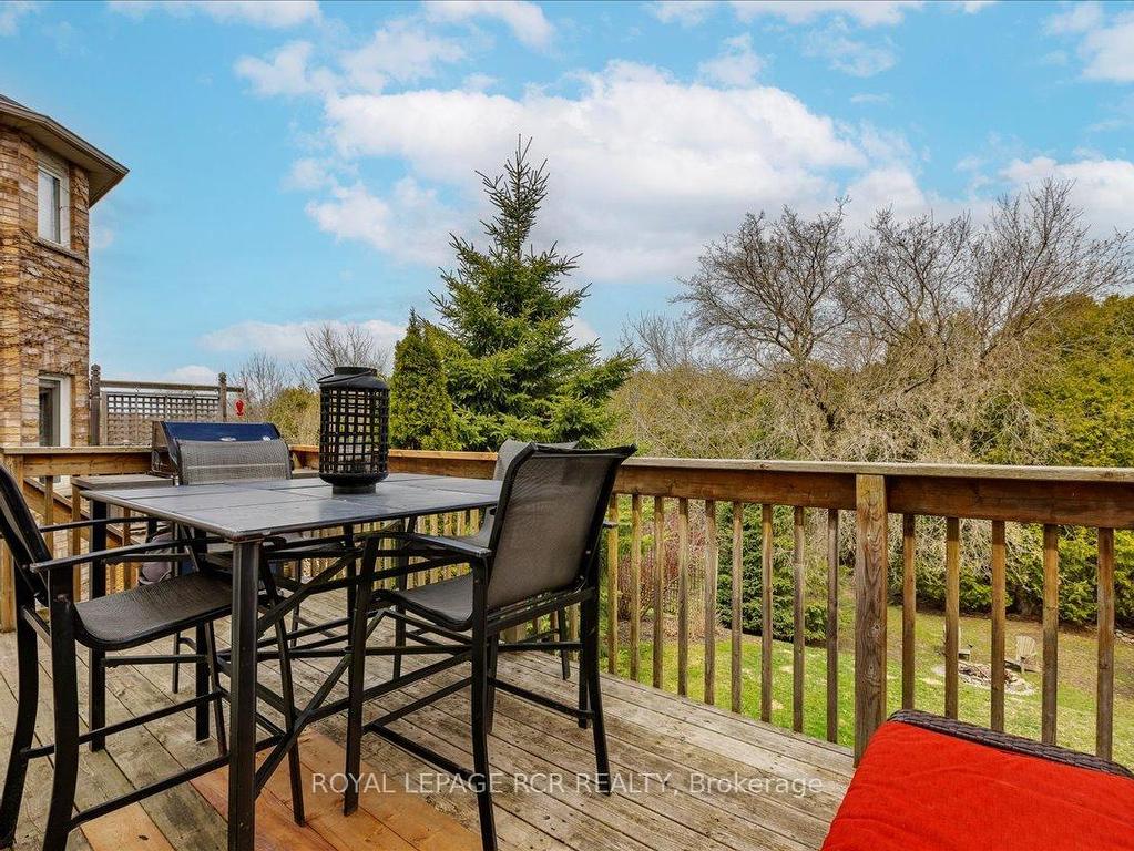 









340


King

Street East,
East Gwillimbury,




ON
L0G 1M0

