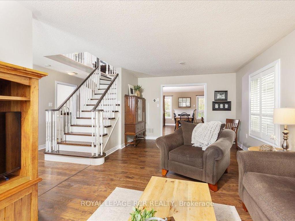 









340


King

Street East,
East Gwillimbury,




ON
L0G 1M0

