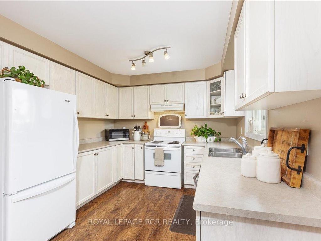 









340


King

Street East,
East Gwillimbury,




ON
L0G 1M0

