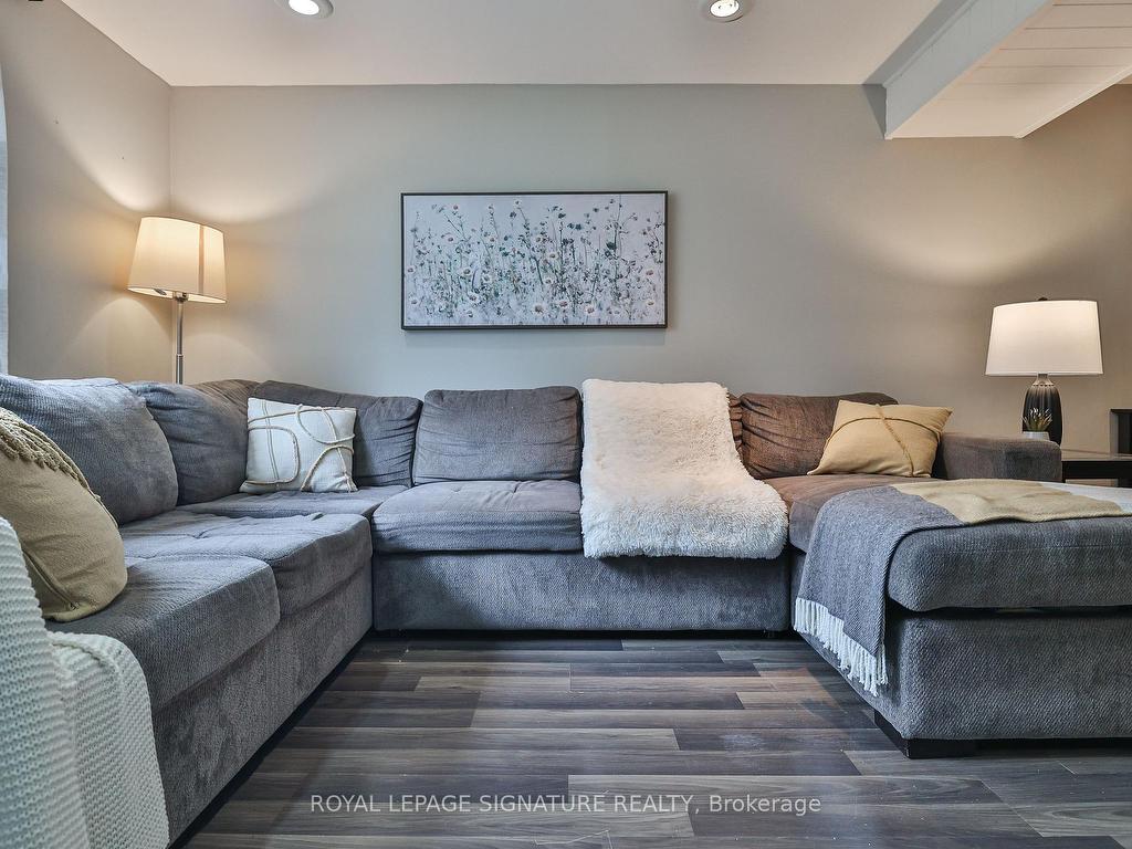 









342


Homestead

Court,
Oshawa,




ON
L1J 6V3

