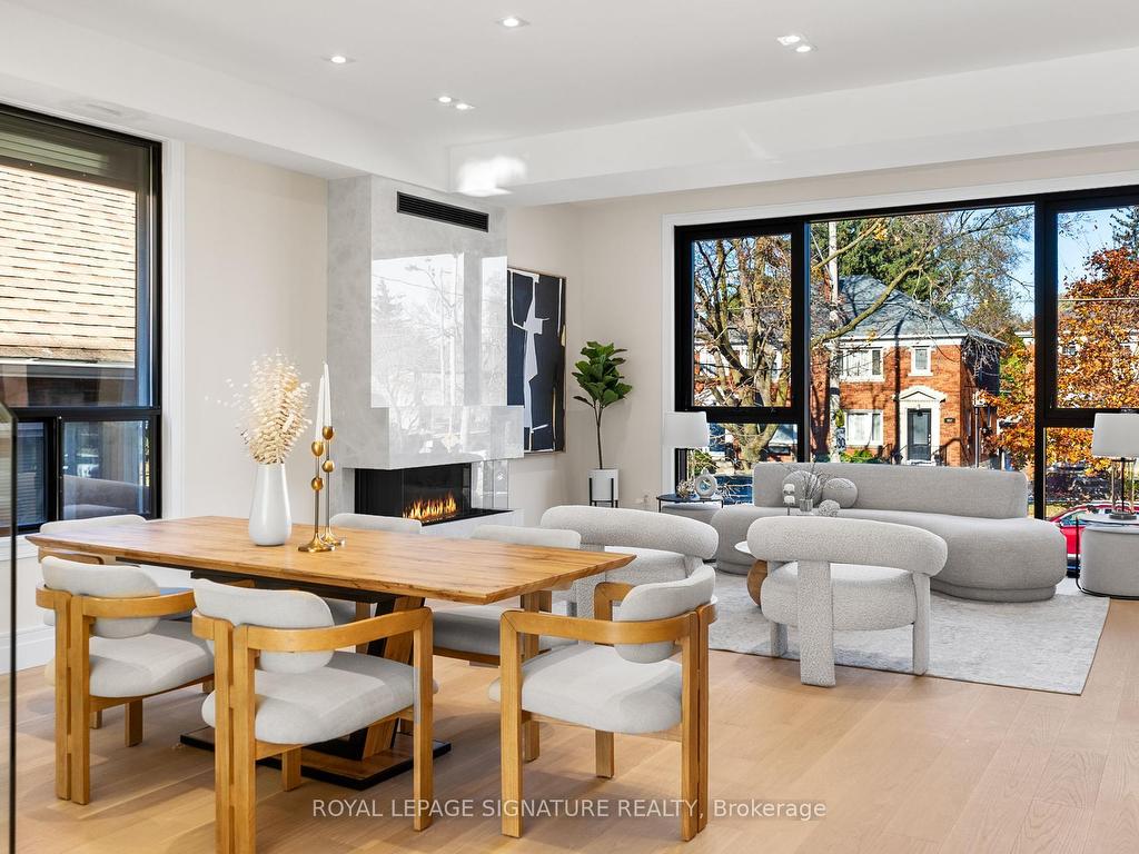 









551


Broadway

Avenue,
Toronto,




ON
M4G 2S2

