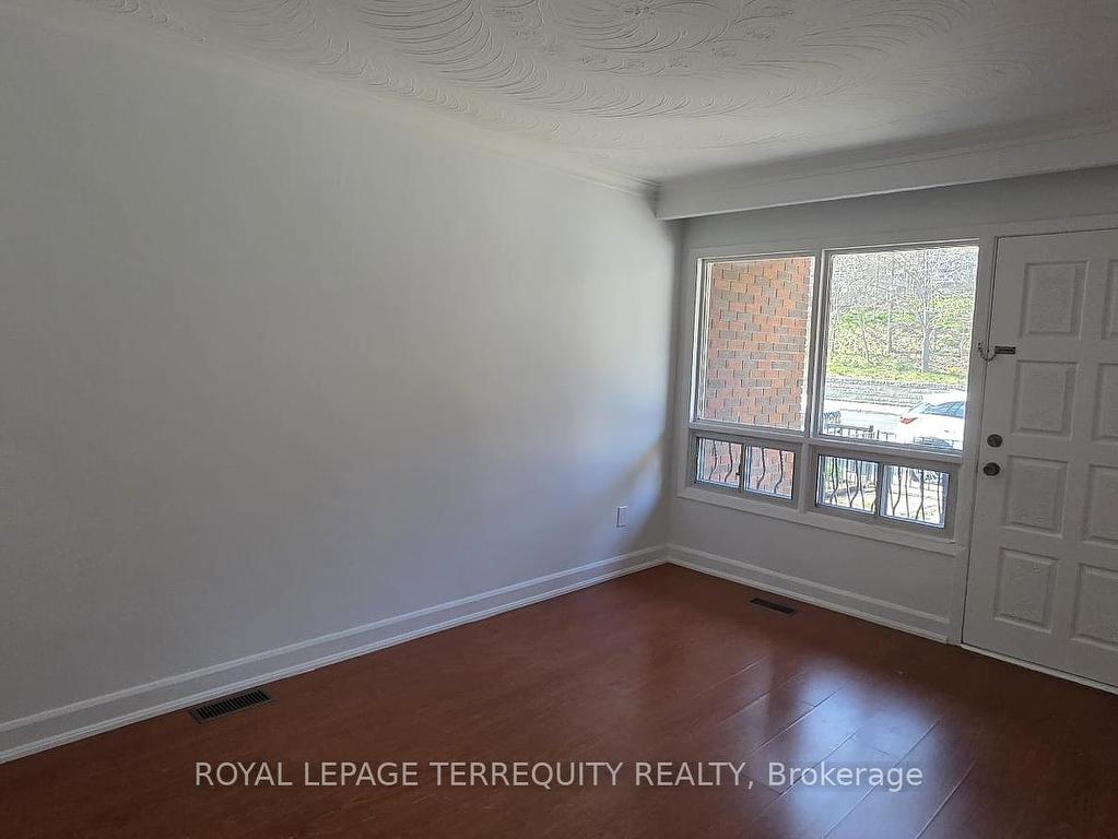 









1349


Davenport

Road, Main Floor,
Toronto,




ON
M6H 2H5

