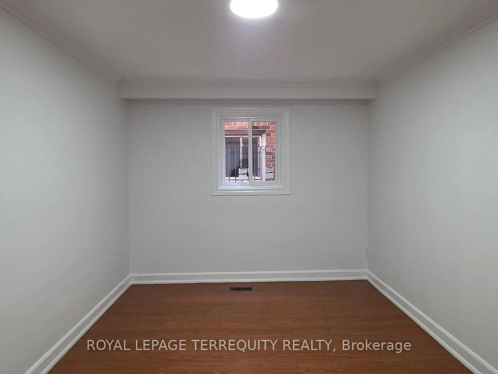 









1349


Davenport

Road, Main Floor,
Toronto,




ON
M6H 2H5

