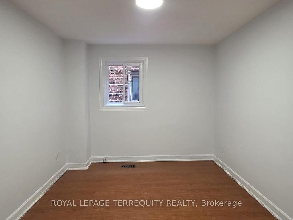 









1349


Davenport

Road, Main Floor,
Toronto,




ON
M6H 2H5

