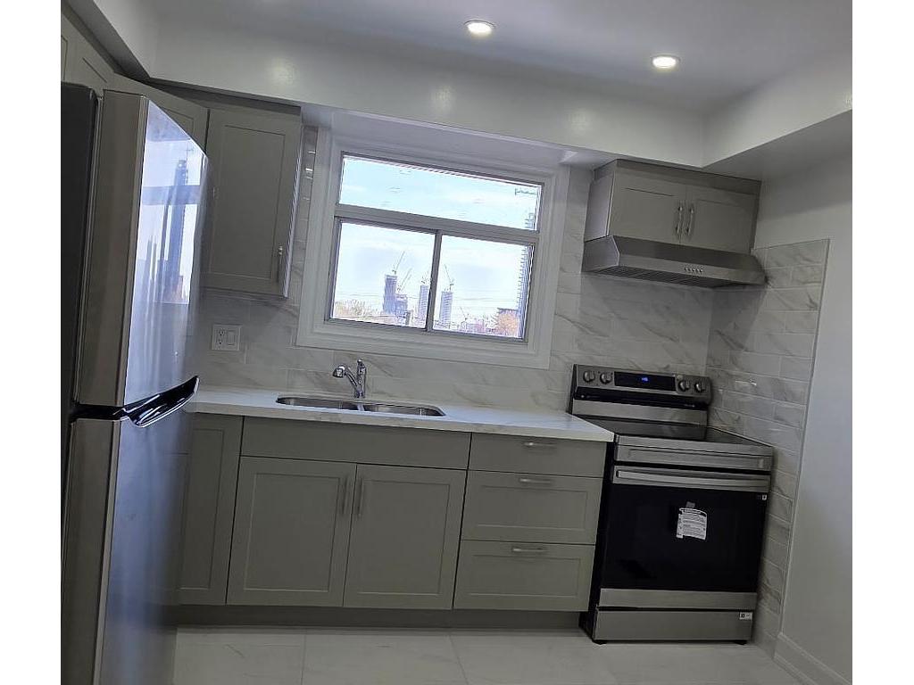 









1349


Davenport

Road, Main Floor,
Toronto,




ON
M6H 2H5

