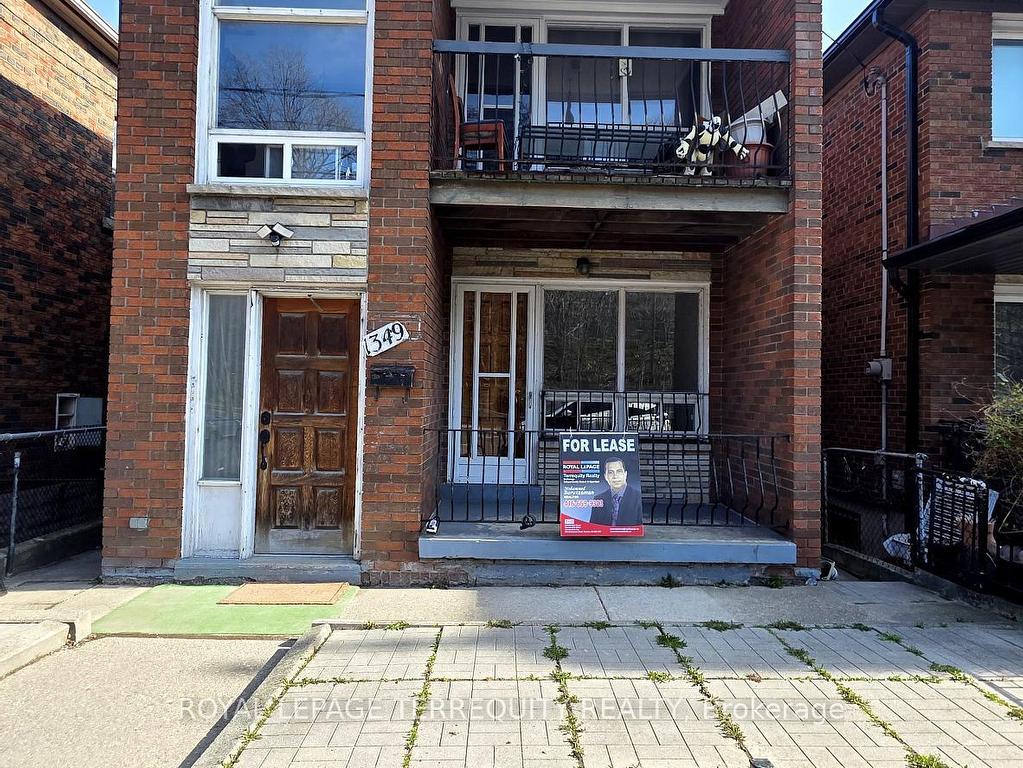 









1349


Davenport

Road, Main Floor,
Toronto,




ON
M6H 2H5

