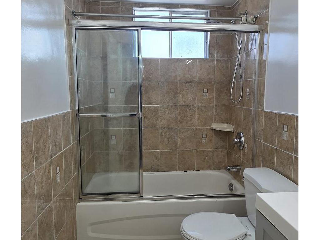









1349


Davenport

Road, Main Floor,
Toronto,




ON
M6H 2H5

