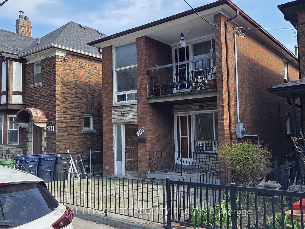 









1349


Davenport

Road, Main Floor,
Toronto,




ON
M6H 2H5

