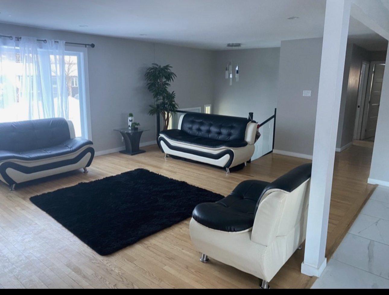 









1301


Rue Henri-Dunant

,
Deux-Montagnes,




QC
J7R1S2

