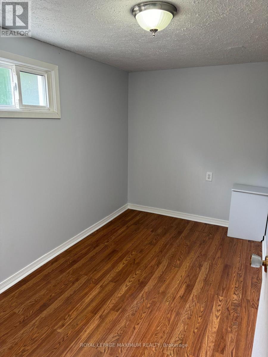 












BSMT - 1 MIDDEN CRESCENT

,
Toronto,




Ontario
M9R3L7


