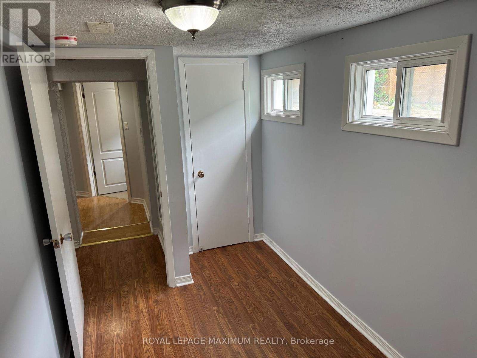 












BSMT - 1 MIDDEN CRESCENT

,
Toronto,




Ontario
M9R3L7

