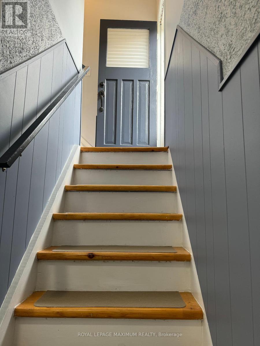 












BSMT - 1 MIDDEN CRESCENT

,
Toronto,




Ontario
M9R3L7

