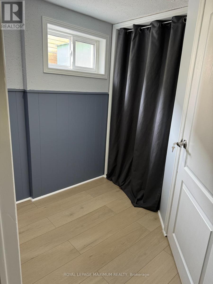 












BSMT - 1 MIDDEN CRESCENT

,
Toronto,




Ontario
M9R3L7

