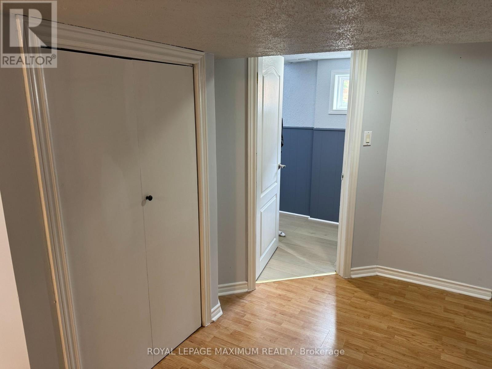 












BSMT - 1 MIDDEN CRESCENT

,
Toronto,




Ontario
M9R3L7


