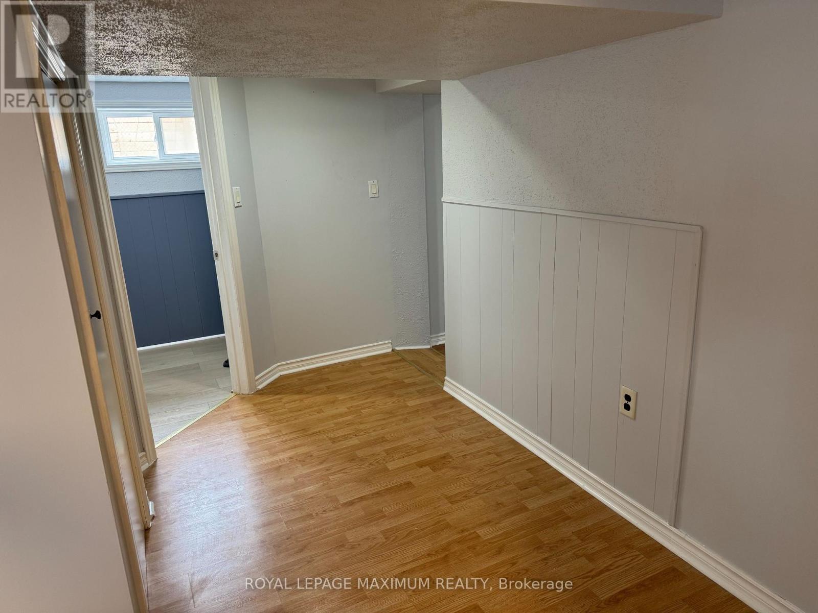 












BSMT - 1 MIDDEN CRESCENT

,
Toronto,




Ontario
M9R3L7

