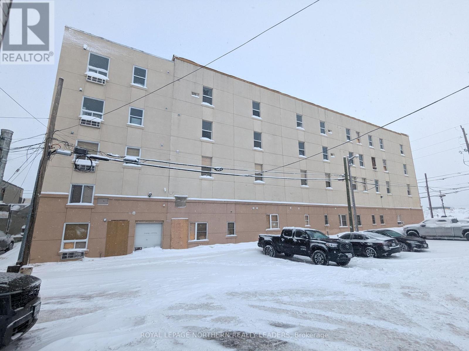 












11 SPRUCE STREET S

,
Timmins (TS - SE),




Ontario
P4N2M4

