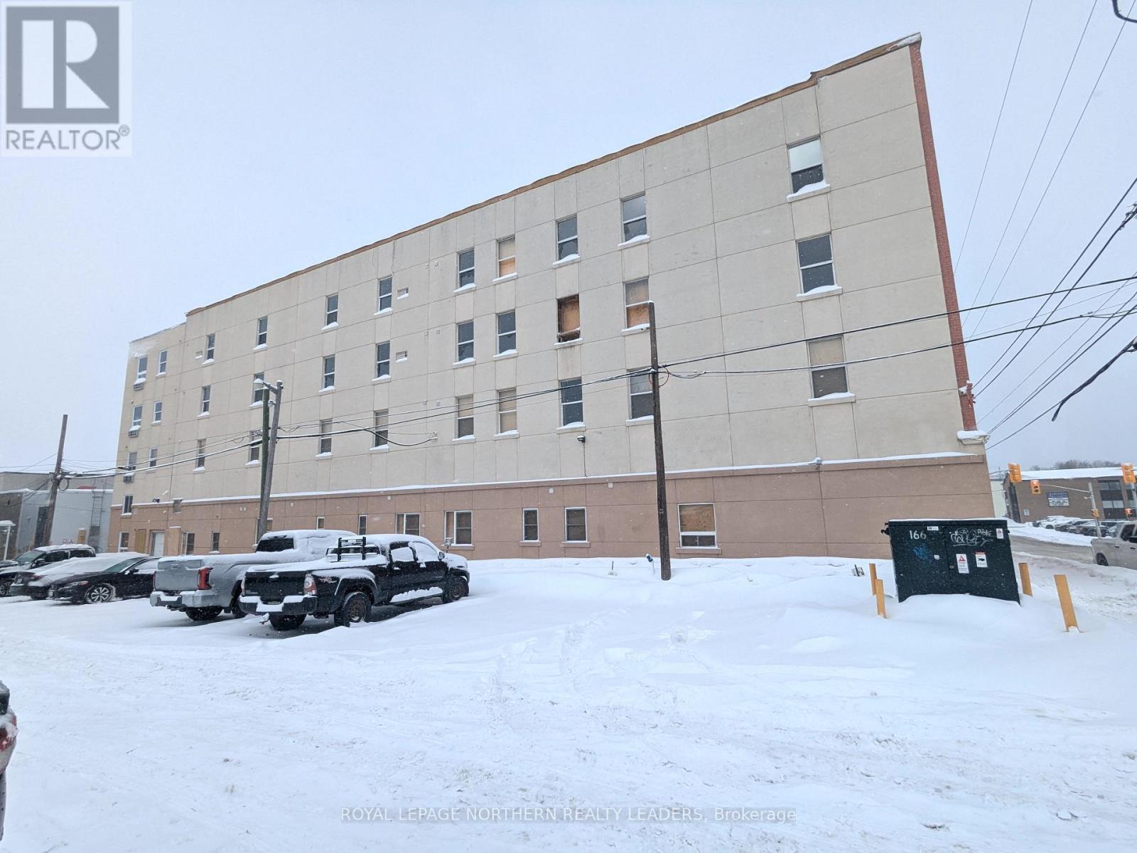 












11 SPRUCE STREET S

,
Timmins (TS - SE),




Ontario
P4N2M4

