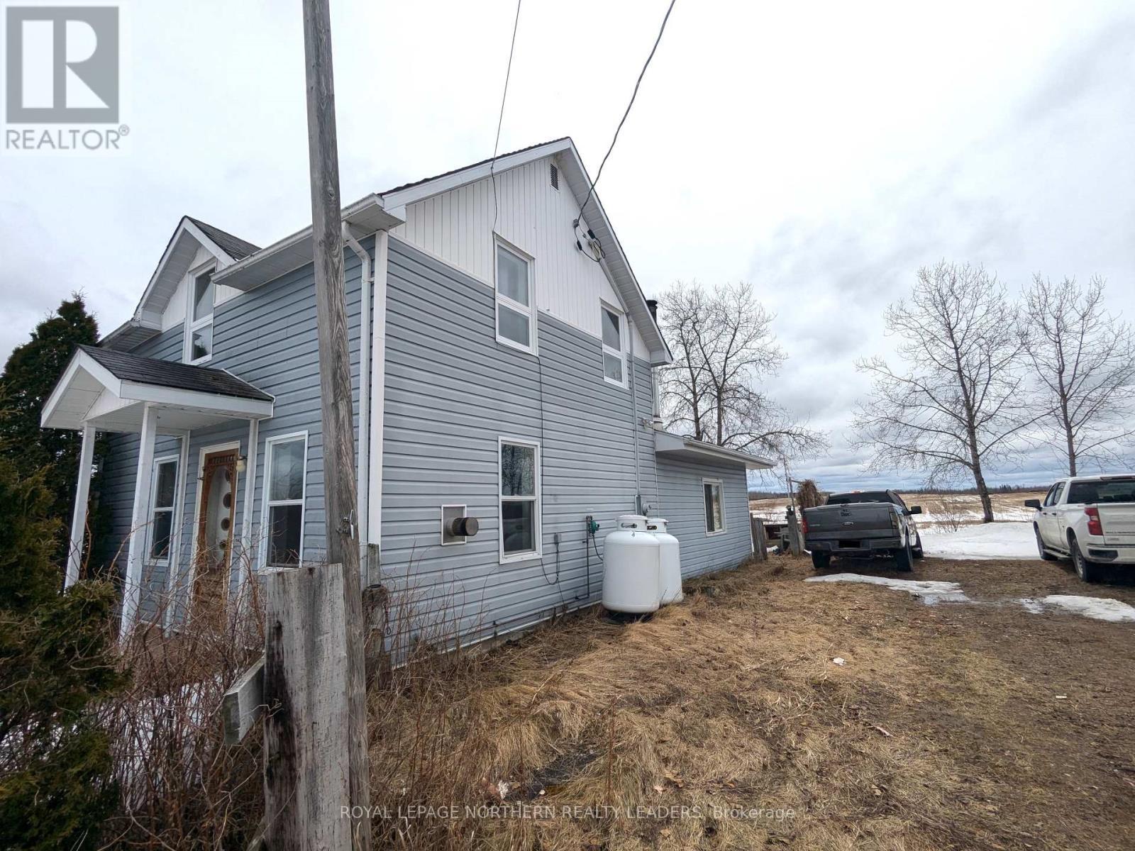 












760 GLACKMEYER CONCESSION RD 10 & 11

,
Cochrane,




Ontario
P0L1C0

