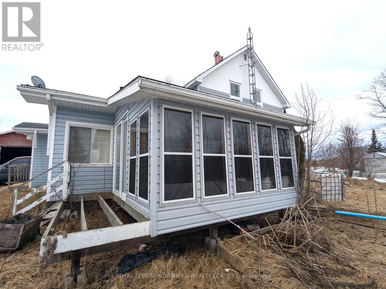 












760 GLACKMEYER CONCESSION RD 10 & 11

,
Cochrane,




Ontario
P0L1C0

