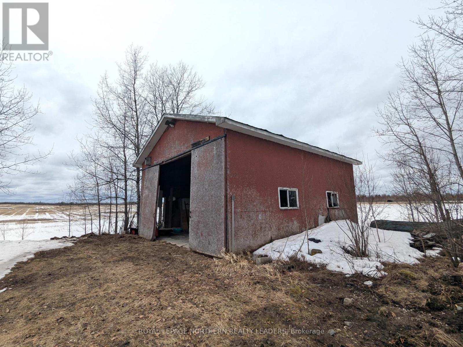 












760 GLACKMEYER CONCESSION RD 10 & 11

,
Cochrane,




Ontario
P0L1C0

