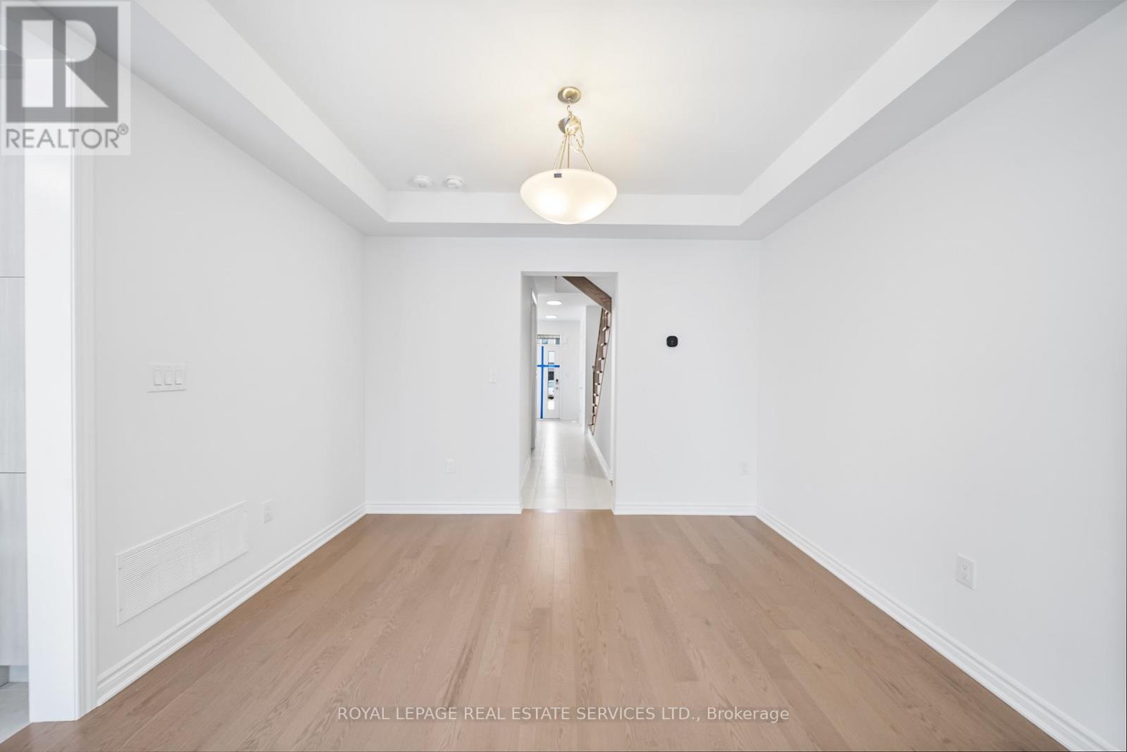 












3102 JOHN MCKAY BOULEVARD

,
Oakville,




Ontario
L6H8A7

