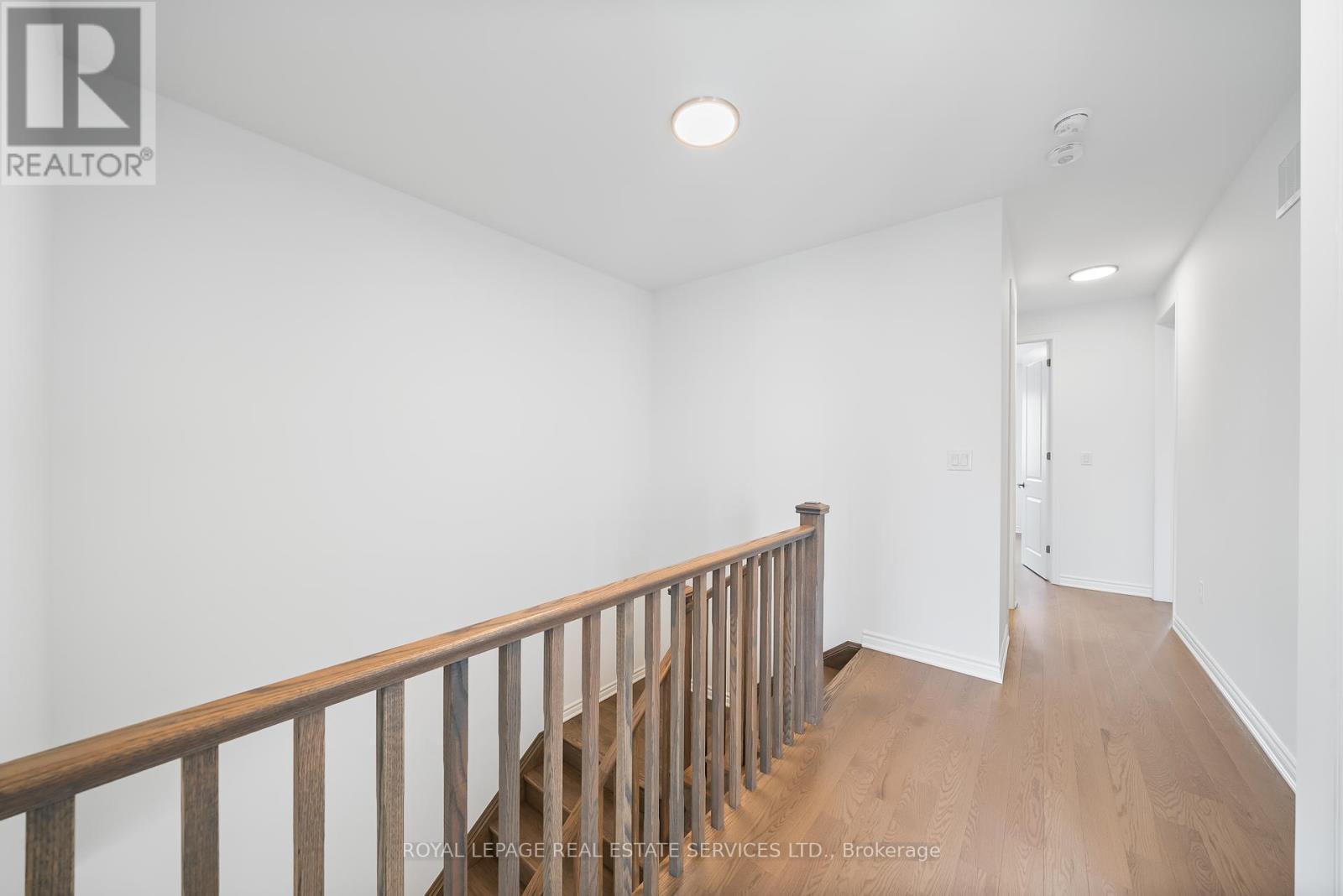 












3102 JOHN MCKAY BOULEVARD

,
Oakville,




Ontario
L6H8A7

