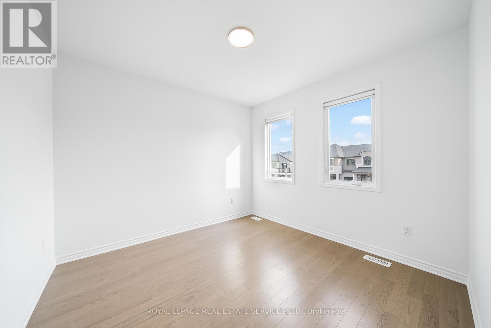 












3102 JOHN MCKAY BOULEVARD

,
Oakville,




Ontario
L6H8A7

