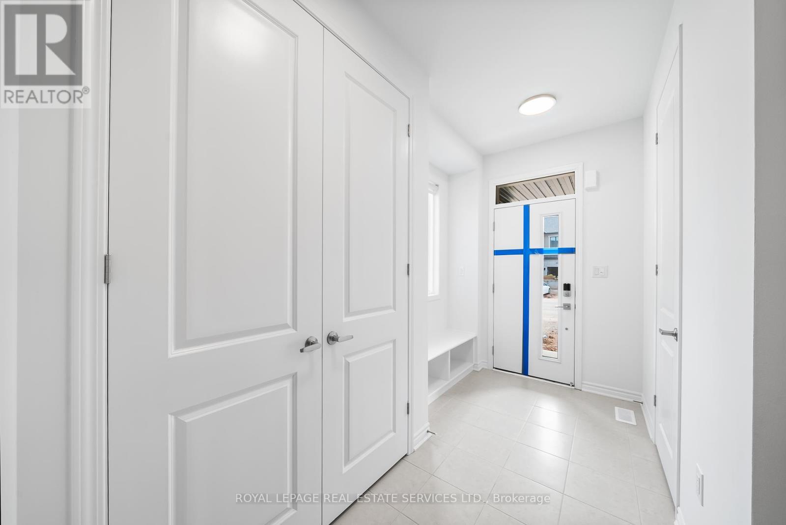 












3102 JOHN MCKAY BOULEVARD

,
Oakville,




Ontario
L6H8A7

