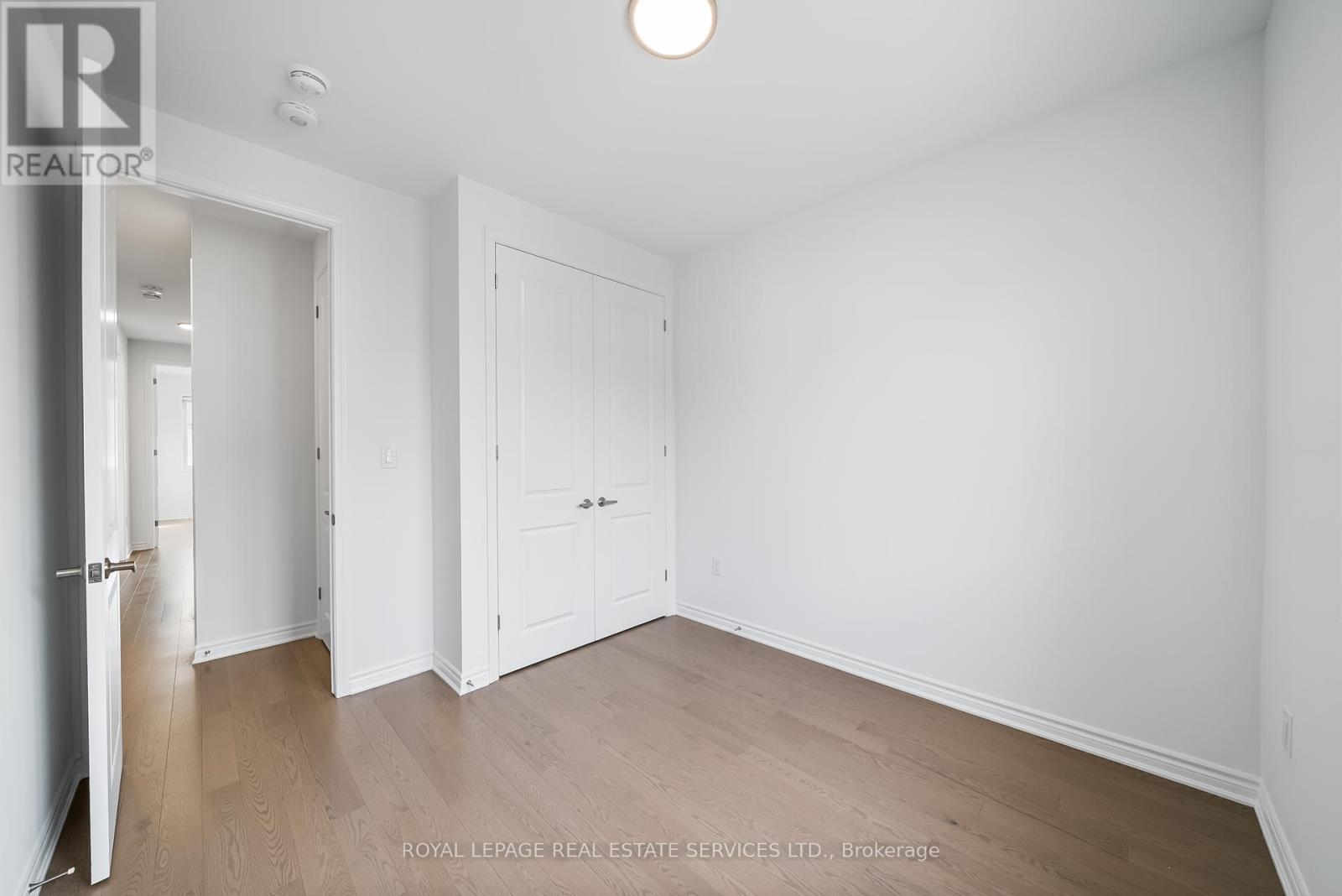












3102 JOHN MCKAY BOULEVARD

,
Oakville,




Ontario
L6H8A7

