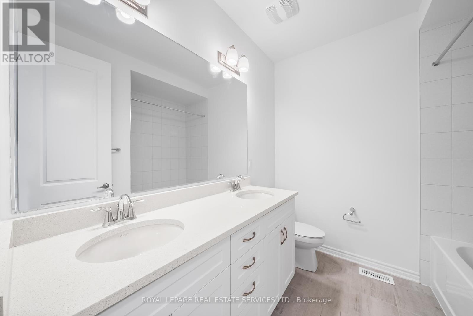 












3102 JOHN MCKAY BOULEVARD

,
Oakville,




Ontario
L6H8A7

