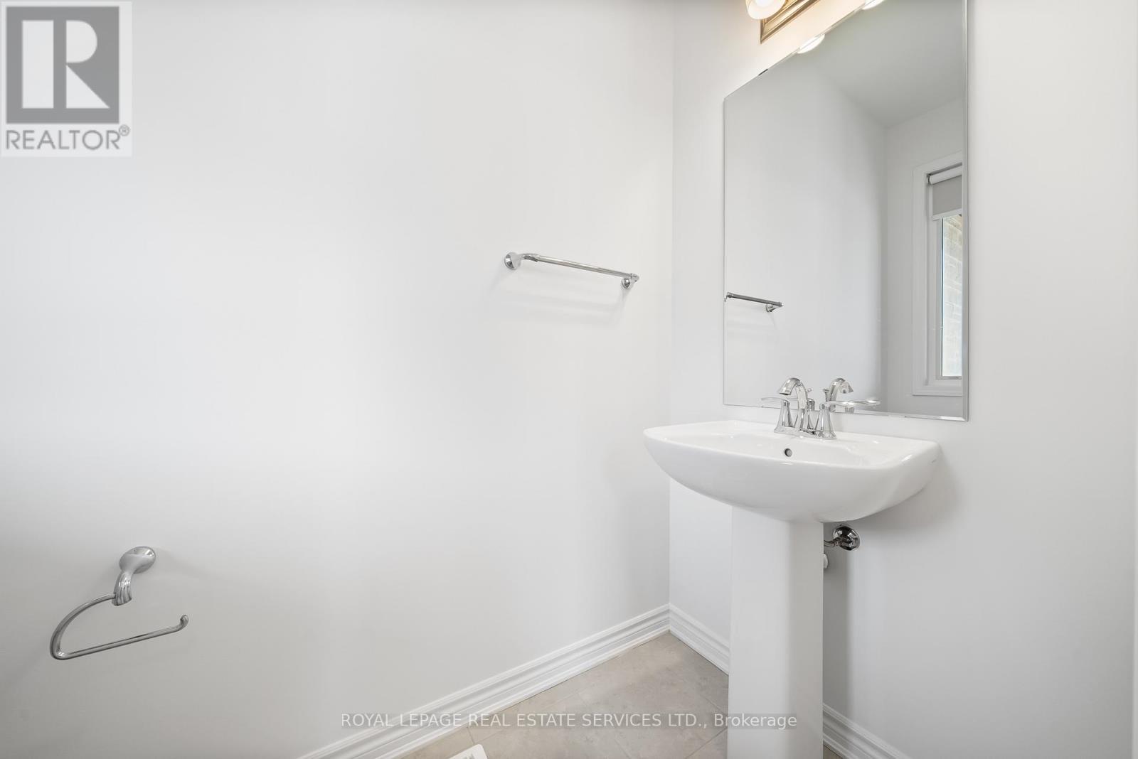 












3102 JOHN MCKAY BOULEVARD

,
Oakville,




Ontario
L6H8A7

