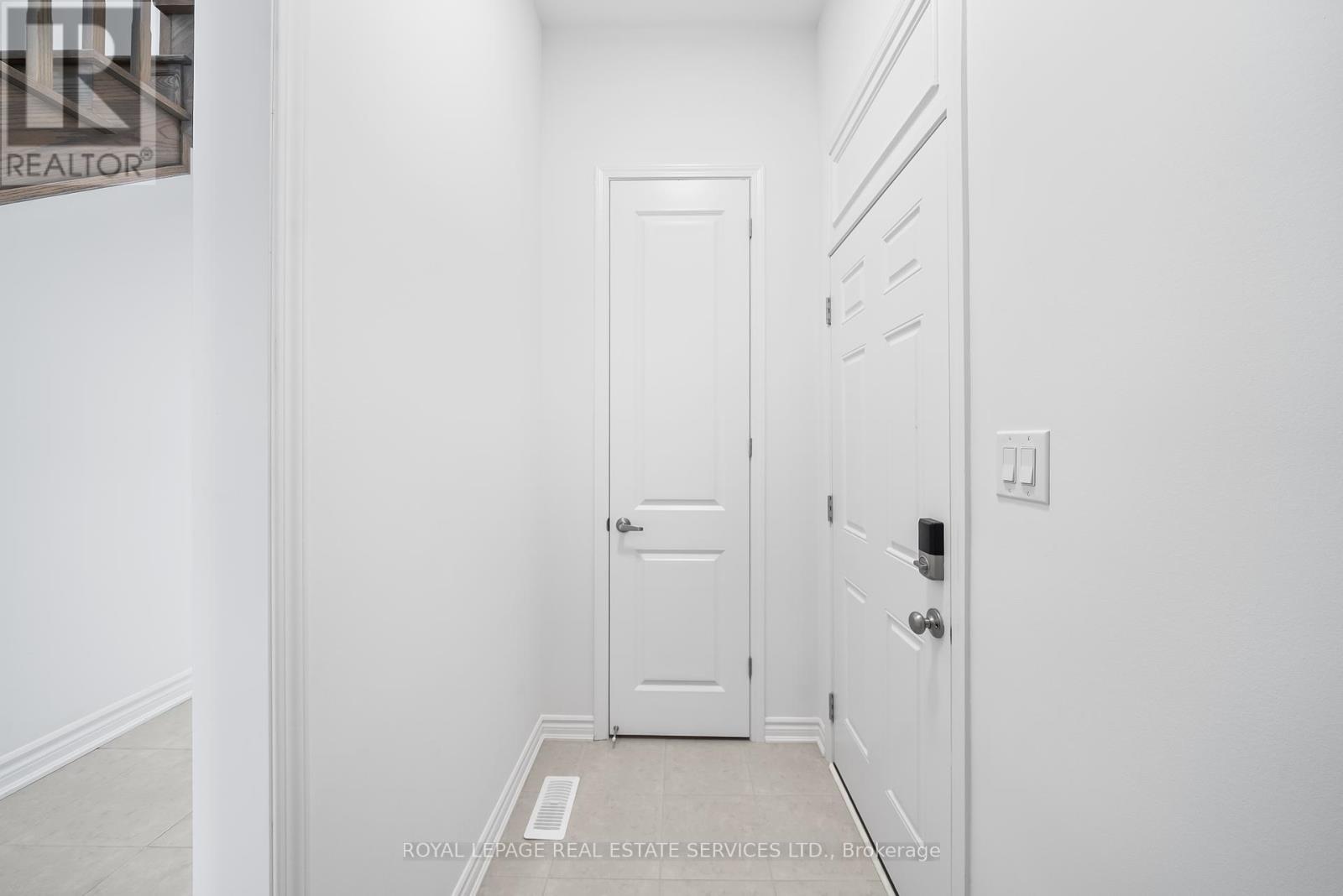 












3102 JOHN MCKAY BOULEVARD

,
Oakville,




Ontario
L6H8A7

