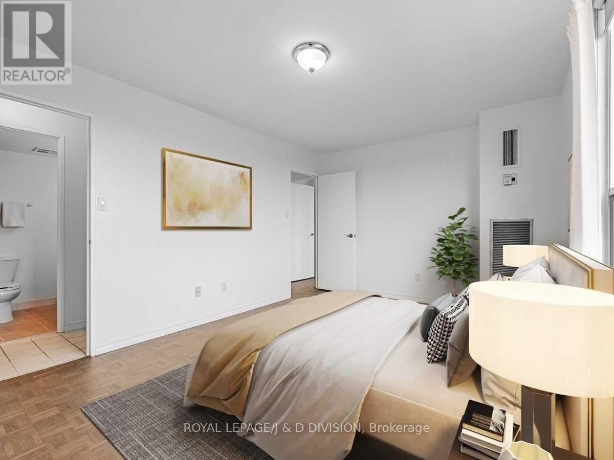 












1103 - 1535 LAKESHORE ROAD E

,
Mississauga,




Ontario
L5E3E2

