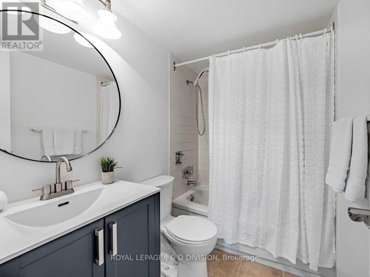 












1103 - 1535 LAKESHORE ROAD E

,
Mississauga,




Ontario
L5E3E2

