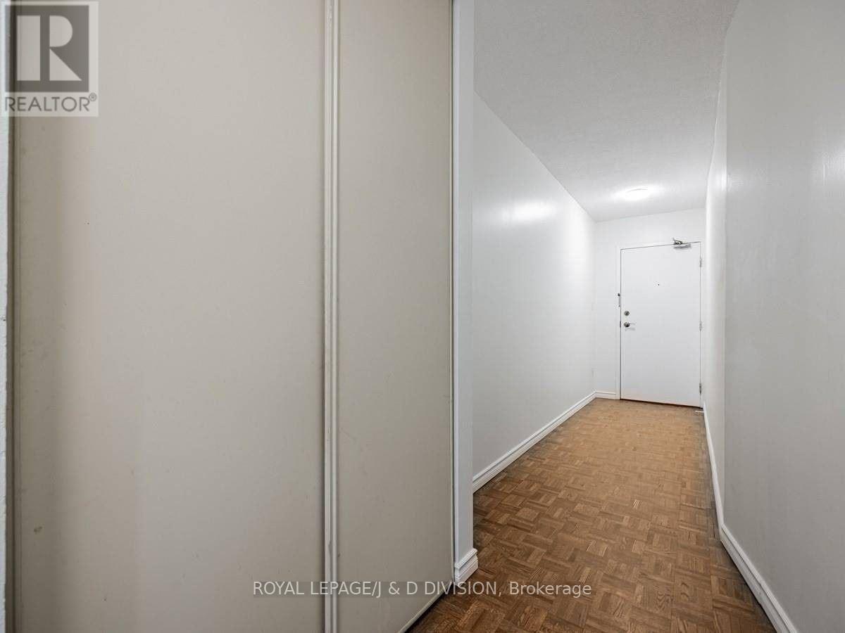












1103 - 1535 LAKESHORE ROAD E

,
Mississauga,




Ontario
L5E3E2

