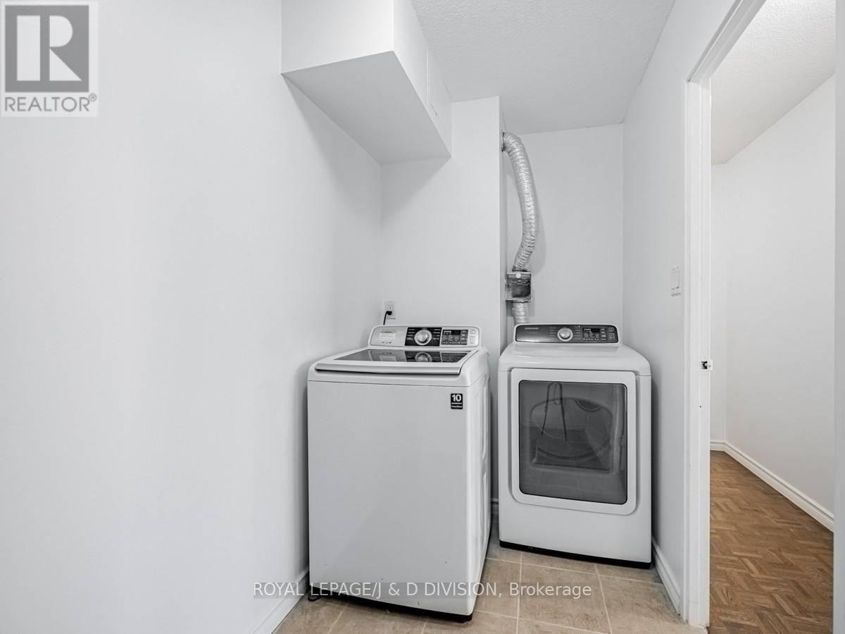 












1103 - 1535 LAKESHORE ROAD E

,
Mississauga,




Ontario
L5E3E2

