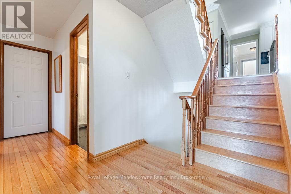 












802 COULSON AVENUE

,
Milton (TM Timberlea),




Ontario
L9T4K4

