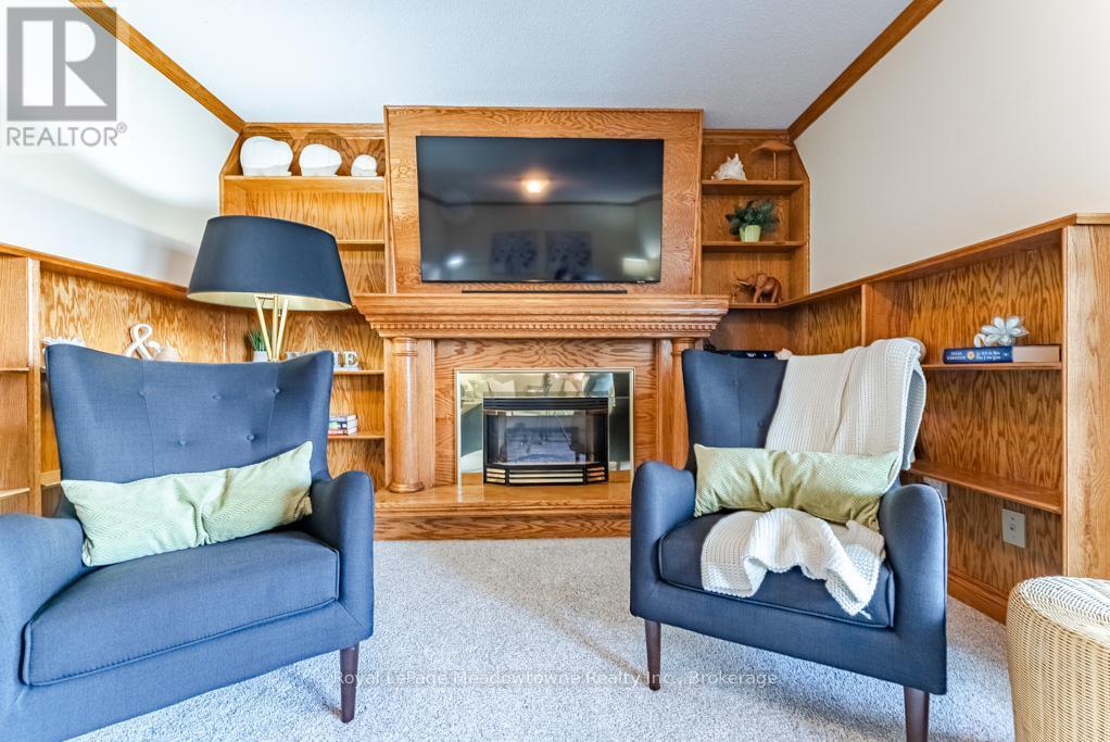 












802 COULSON AVENUE

,
Milton (TM Timberlea),




Ontario
L9T4K4

