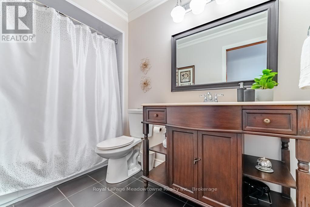 












802 COULSON AVENUE

,
Milton (TM Timberlea),




Ontario
L9T4K4

