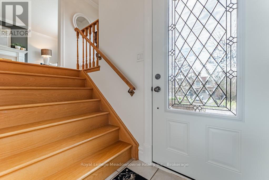 












802 COULSON AVENUE

,
Milton (TM Timberlea),




Ontario
L9T4K4

