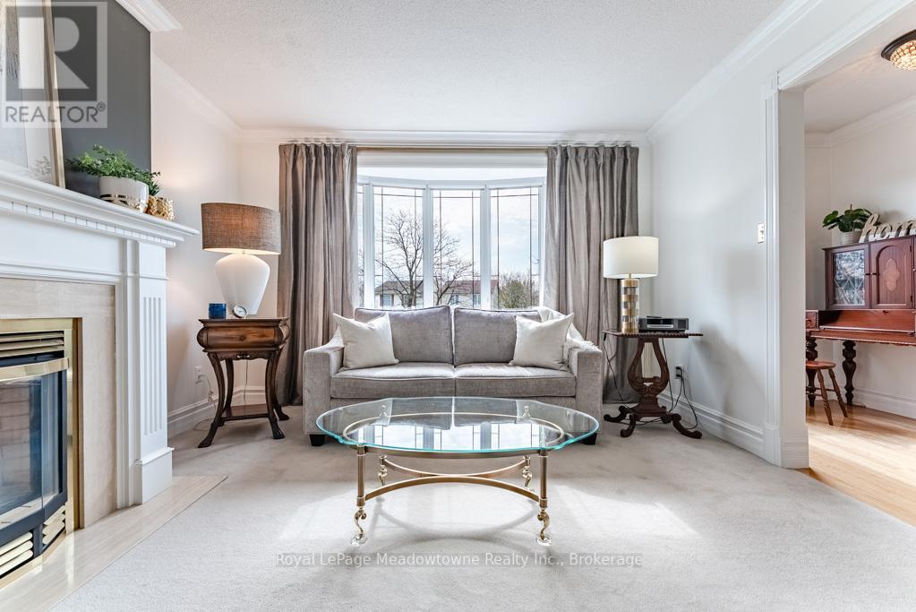 












802 COULSON AVENUE

,
Milton (TM Timberlea),




Ontario
L9T4K4

