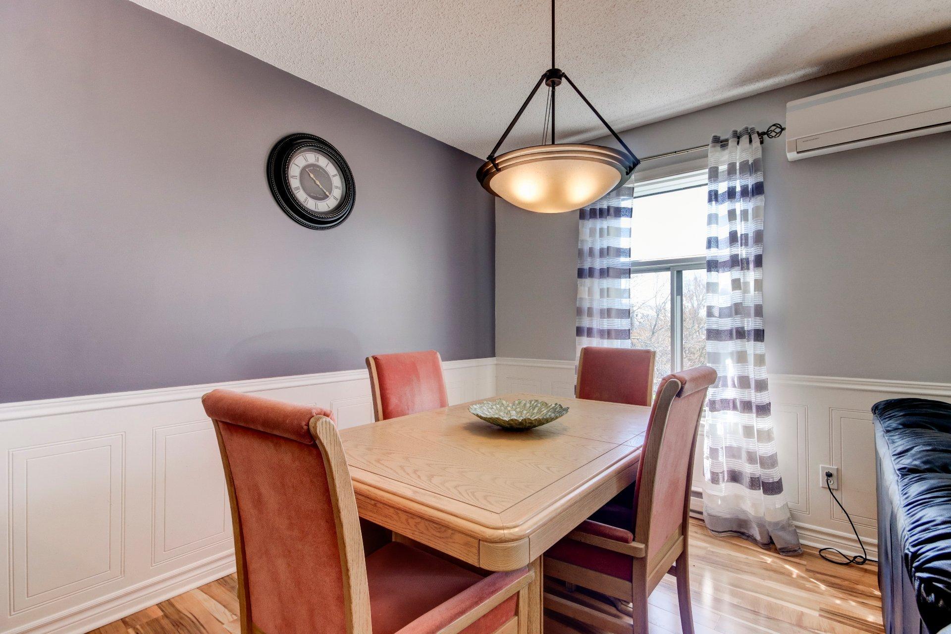 









676


Mtée Montrougeau

, 303,
Laval (Fabreville),




QC
H7P5L1

