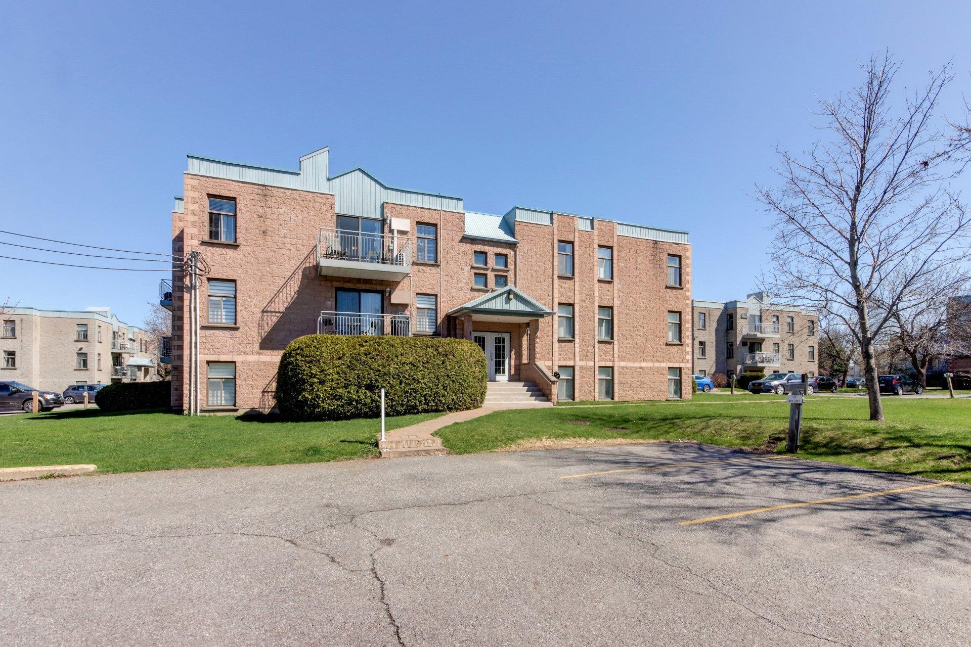 









676


Mtée Montrougeau

, 303,
Laval (Fabreville),




QC
H7P5L1

