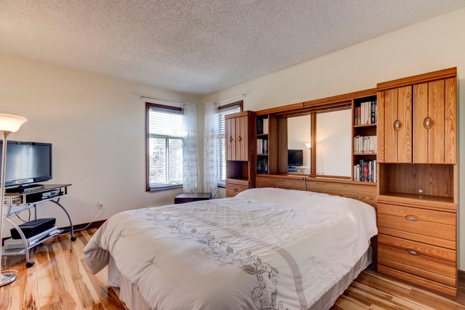 









676


Mtée Montrougeau

, 303,
Laval (Fabreville),




QC
H7P5L1

