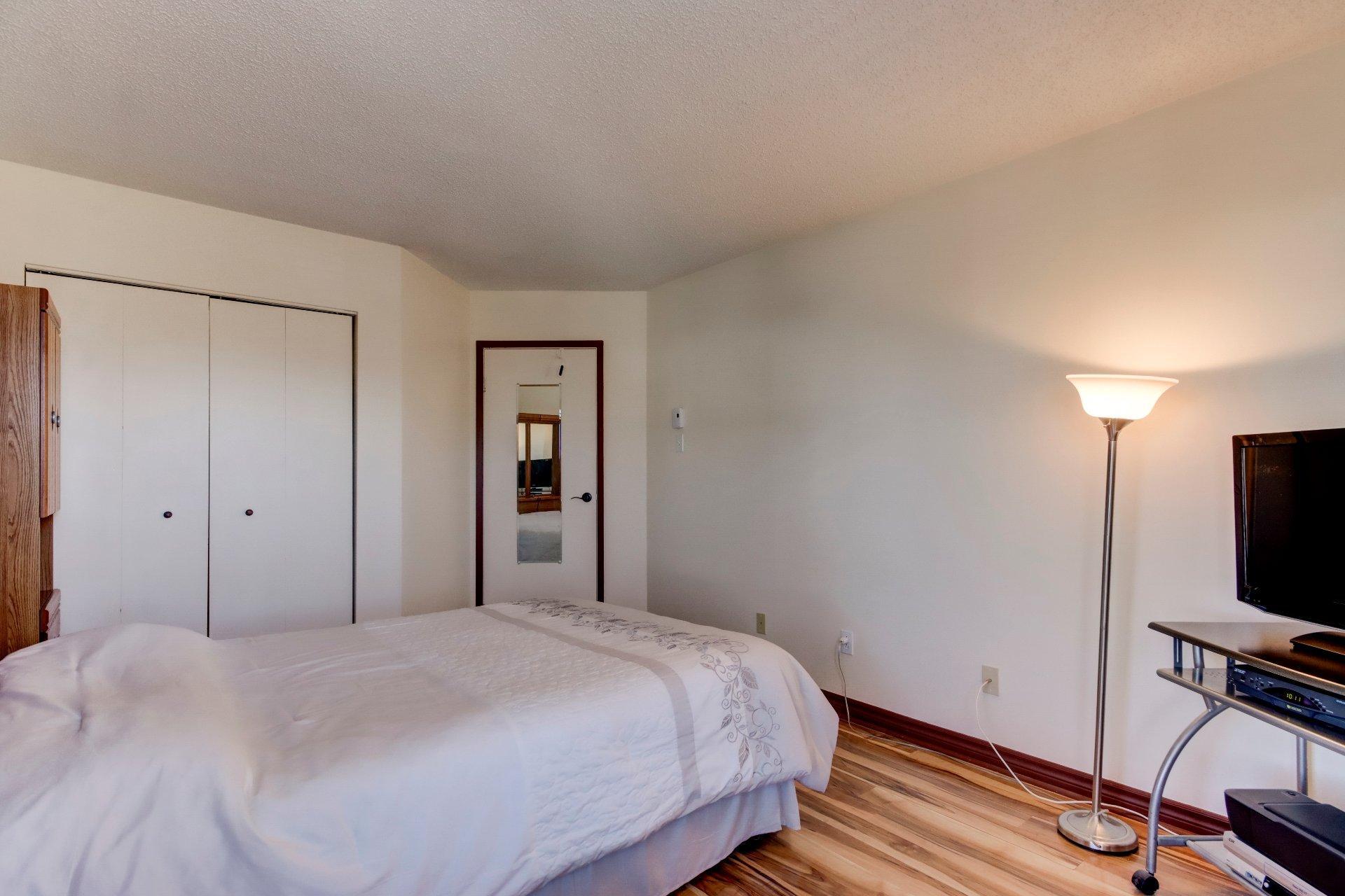 









676


Mtée Montrougeau

, 303,
Laval (Fabreville),




QC
H7P5L1

