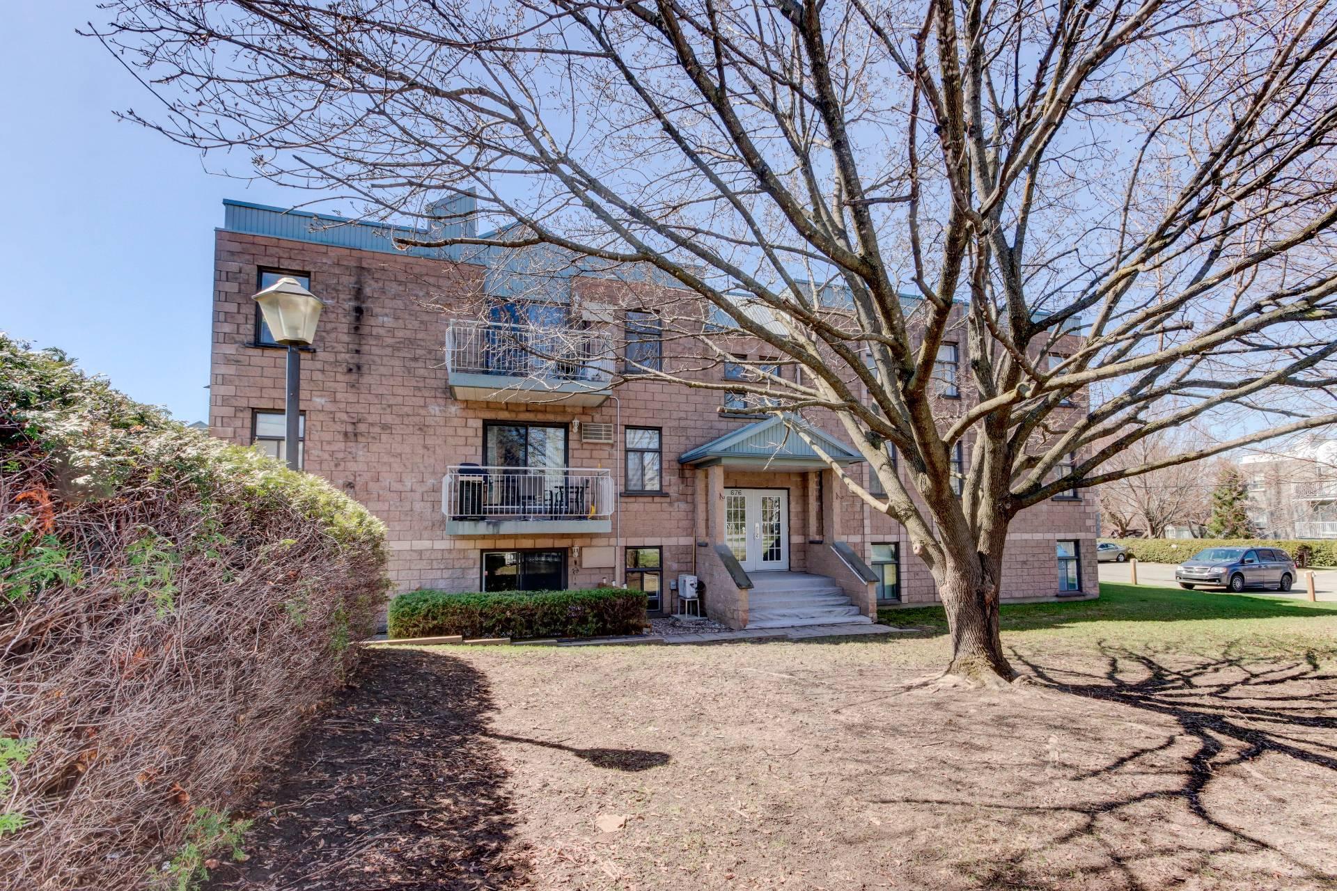 









676


Mtée Montrougeau

, 303,
Laval (Fabreville),




QC
H7P5L1

