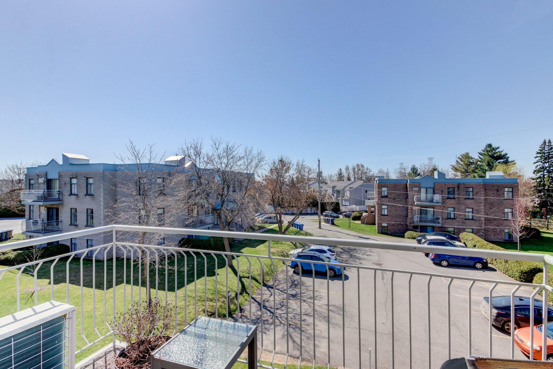 









676


Mtée Montrougeau

, 303,
Laval (Fabreville),




QC
H7P5L1

