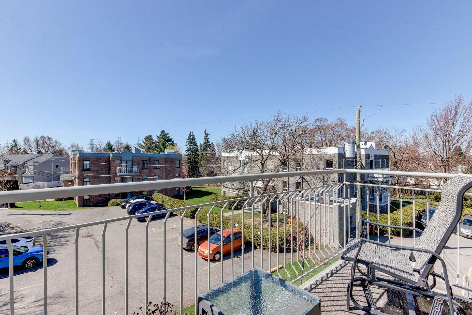 









676


Mtée Montrougeau

, 303,
Laval (Fabreville),




QC
H7P5L1

