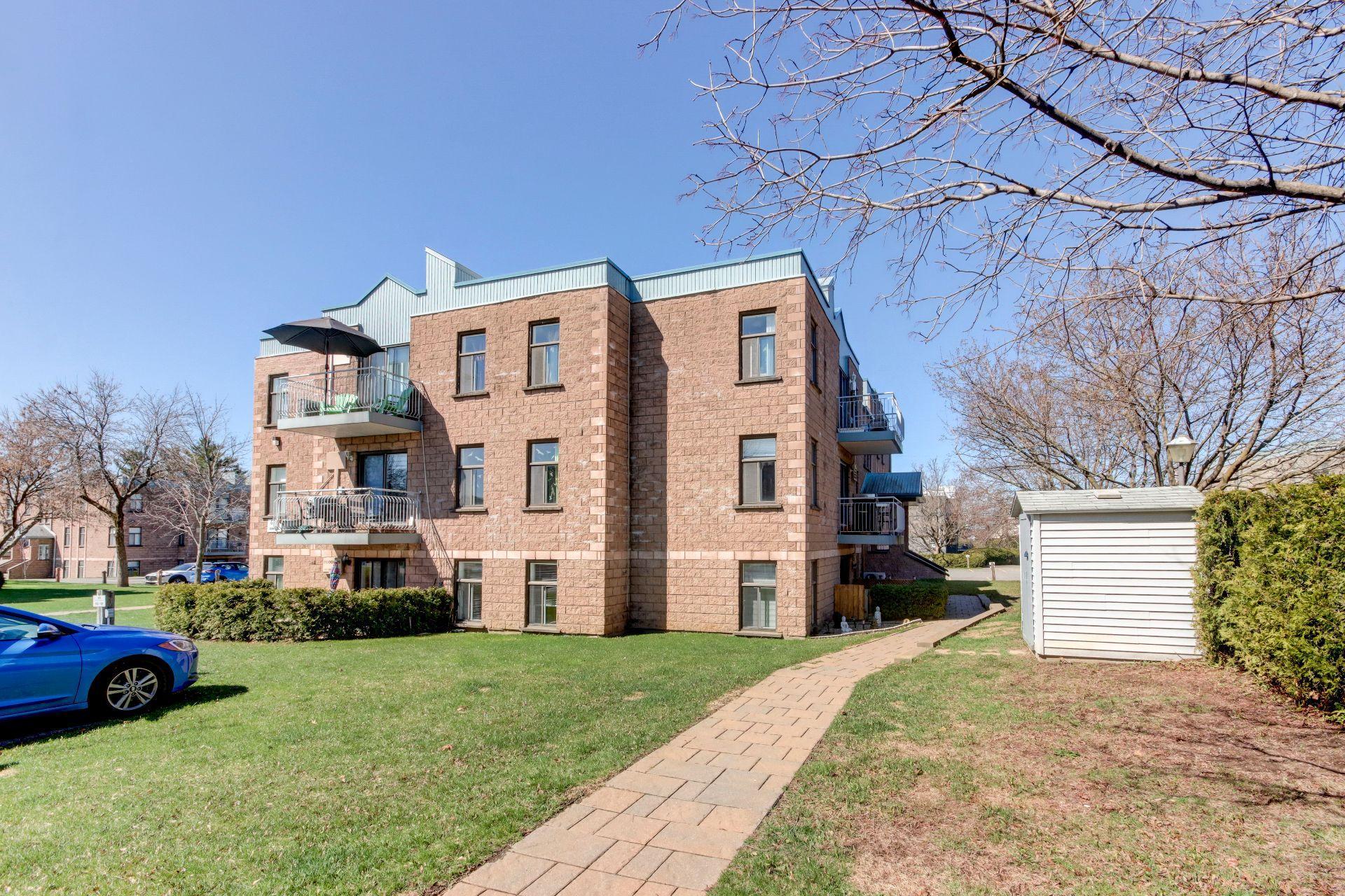 









676


Mtée Montrougeau

, 303,
Laval (Fabreville),




QC
H7P5L1

