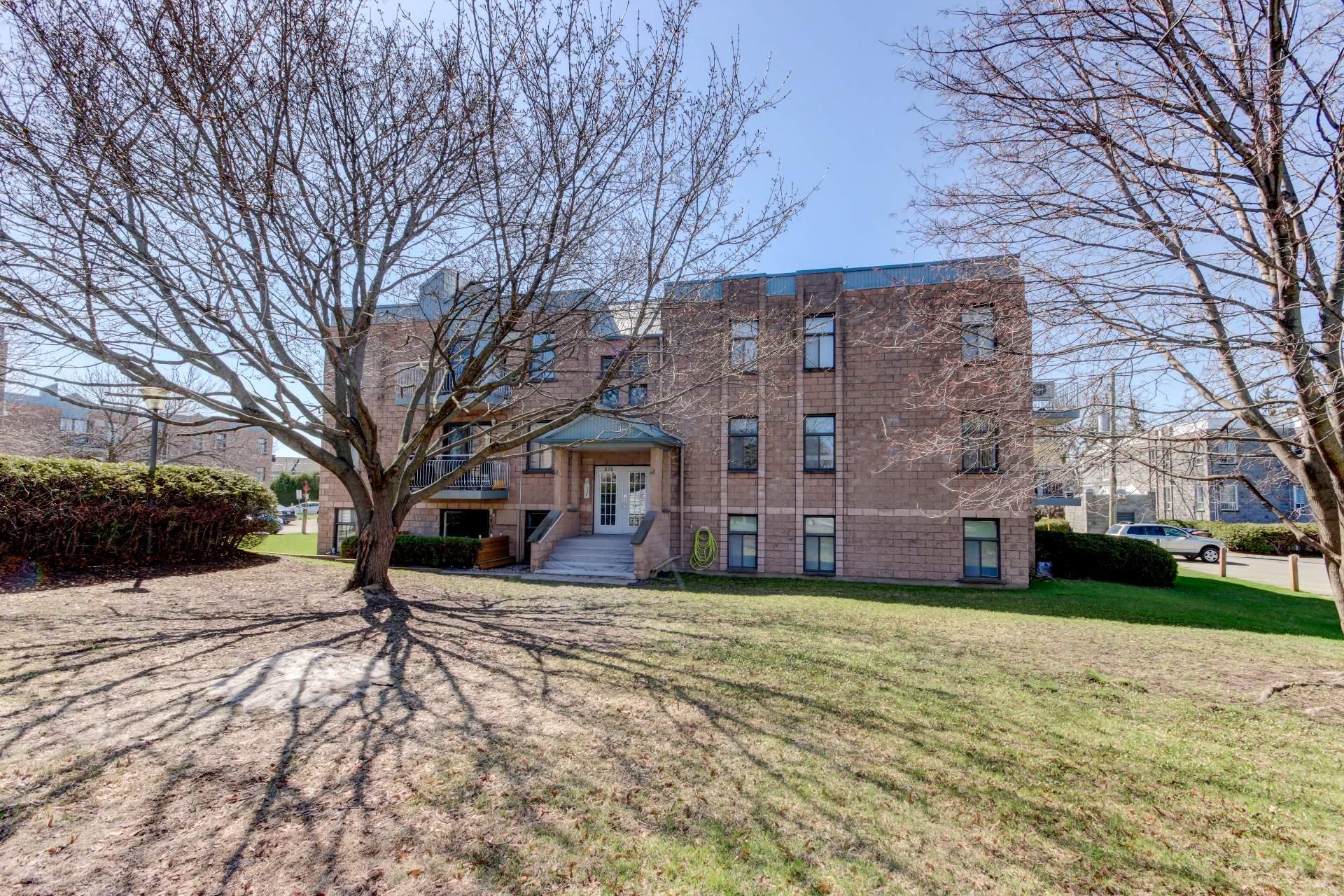 









676


Mtée Montrougeau

, 303,
Laval (Fabreville),




QC
H7P5L1

